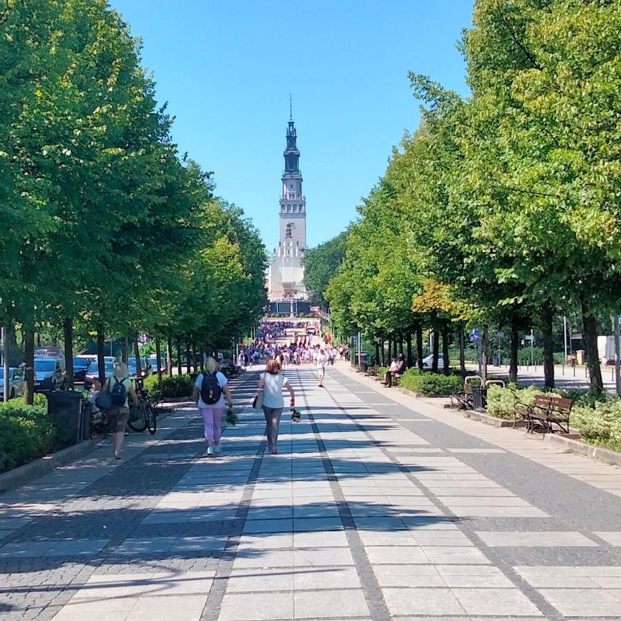 Cicha Kawalerka W Samym Centrum Częstochowa Exterior foto